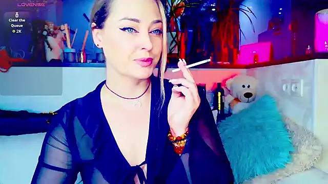  JuliaSpace  online show from 12, 3, 2026