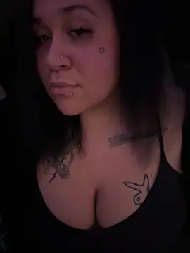 Juicyjordie online show from 2, 5, 2026