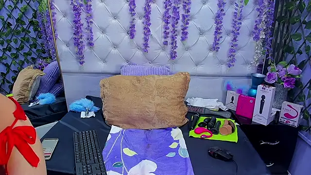 Brith Adams online show from 28, 11, 2025