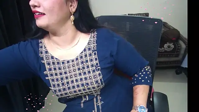 Snapshot of Arushisingh8888 chatting on 3, 6, 2026 Arushisingh8888 online show from 3, 6, 2026