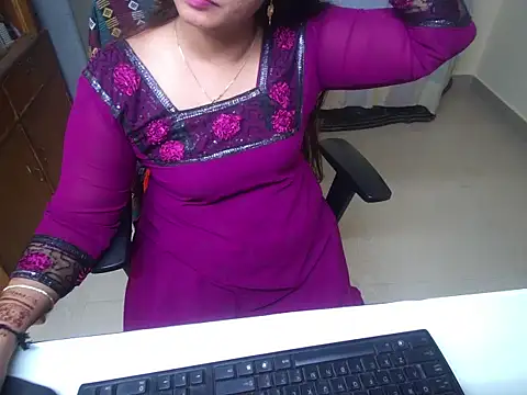 Arushisingh8888 online show from 29, 9, 2025