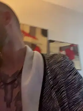 Antonio Vatooo online show from 10, 11, 2025