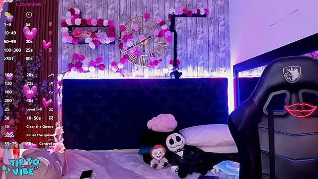 Neko Misaki online show from 9, 9, 2025