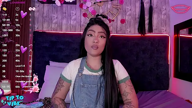 Neko Misaki online show from 4, 4, 2026