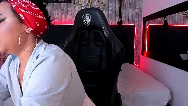 Neko Misaki online show from 15, 3, 2025