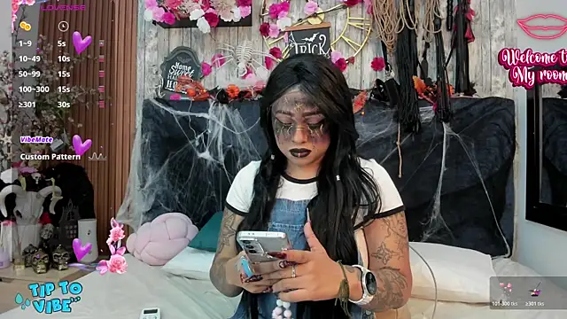 Neko Misaki online show from 31, 10, 2025