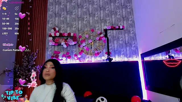 Neko Misaki online show from 17, 9, 2025