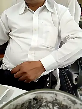 Hot-man39 online show from 28, 1, 2025