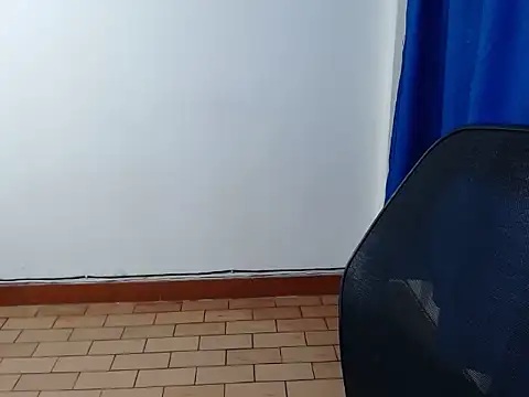 Snapshot of Dana_idagiraldo37 chatting on 25, 9, 2025 Dana idagiraldo37 online show from 25, 9, 2025