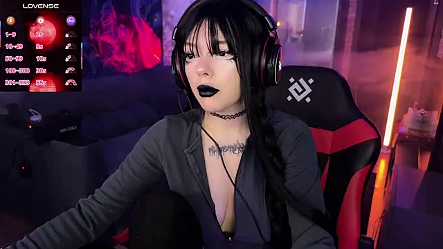 Eva-miller1 online show from 10, 11, 2025