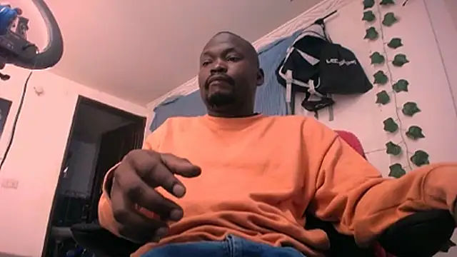 latinhot9631 online show from 8, 4, 2026