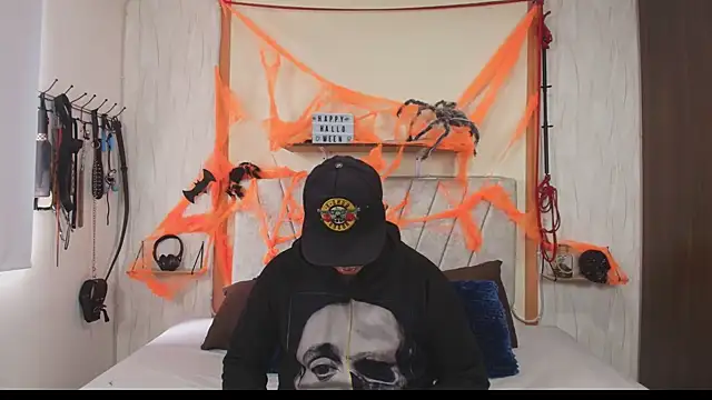 Liana Asaff online show from 13, 10, 2025