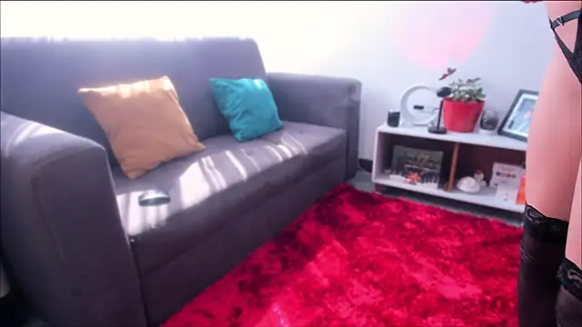 Megannklein online show from 26, 9, 2025