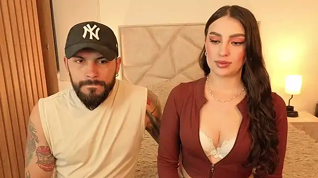 Snapshot of teseo_and_afroditha_ chatting on 18, 12, 2025 teseo and afroditha online show from 18, 12, 2025