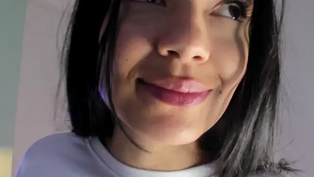 Snapshot of EvaaStevens chatting on 8, 3, 2025 EvaaStevens online show from 8, 3, 2025