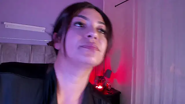 EvaaStevens online show from 15, 12, 2025