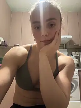 Snapshot of AlisaKissss chatting on 7, 2, 2026 AlisaKissss online show from 7, 2, 2026