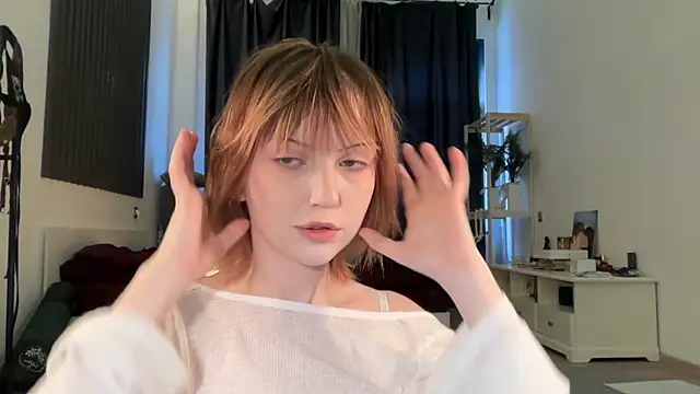 Snapshot of electric_babe chatting on 17, 10, 2025 electric babe online show from 17, 10, 2025