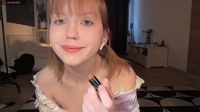 Snapshot of electric_babe chatting on 21, 11, 2025 electric babe online show from 21, 11, 2025