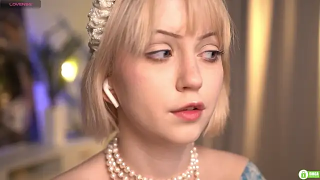 Snapshot of electric_babe chatting on 14, 3, 2025 electric babe online show from 14, 3, 2025