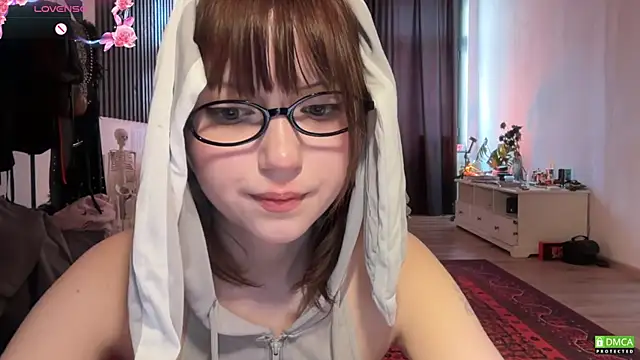 electric babe online show from 12, 4, 2026