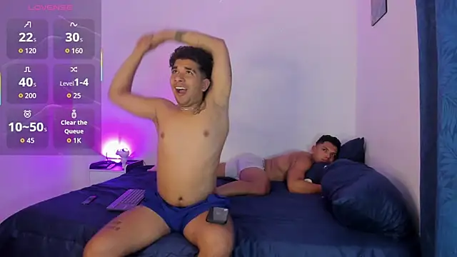 Snapshot of valentino_santoss chatting on 3, 3, 2026 valentino santoss online show from 3, 3, 2026