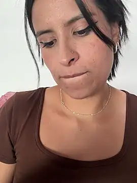 Snapshot of _elektrah chatting on 4, 2, 2026 elektrah online show from 4, 2, 2026