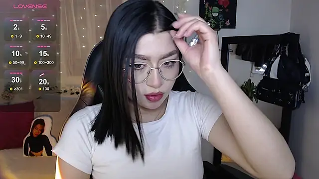 mily thomson b  online show from 18, 9, 2025