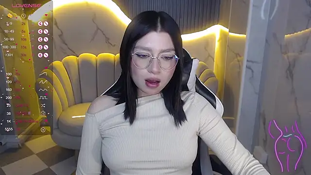 mily thomson b  online show from 12, 10, 2025