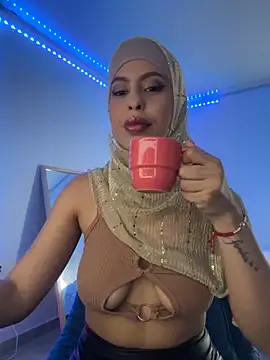 JannaNader12 online show from 4, 10, 2025