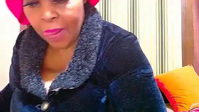 ebonycandy10 online show from 2, 12, 2025