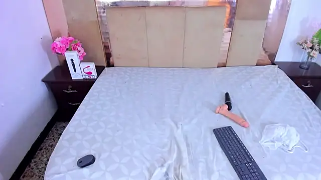 LizBrook online show from 7, 3, 2025