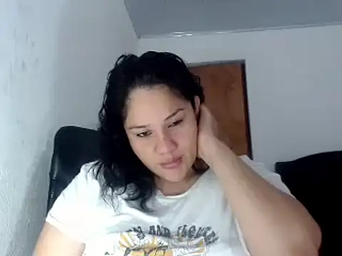 Snapshot of melissa4855 chatting on 8, 1, 2025 melissa4855 online show from 8, 1, 2025