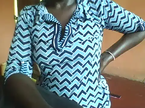 Naivegirrl online show from 18, 11, 2025