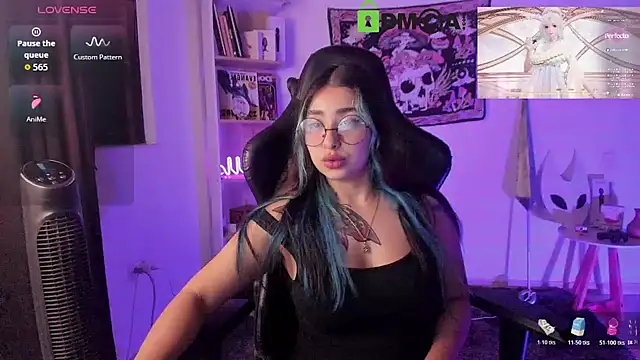 sweetcoralinee online show from 5, 12, 2025