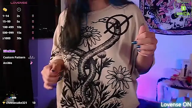 sweetcoralinee online show from 13, 9, 2025