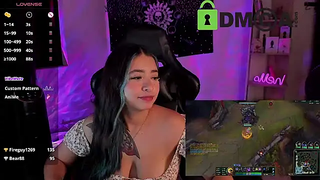 sweetcoralinee online show from 11, 3, 2025