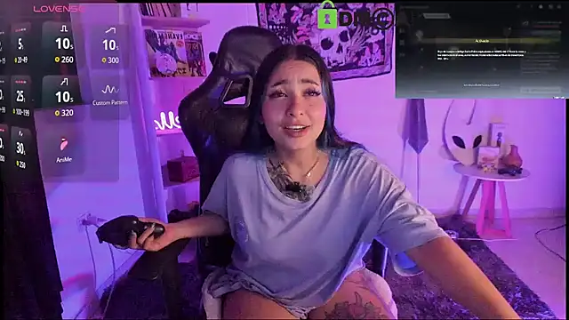 sweetcoralinee online show from 8, 1, 2026