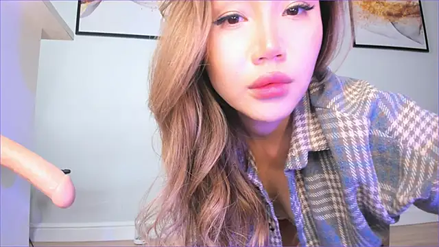 Cherrypie 001 online show from 3, 10, 2025