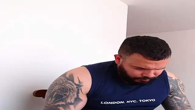 alexandergranda71 online show from 9, 2, 2025