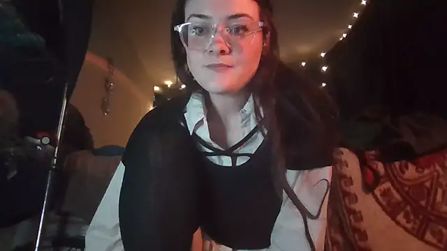 EyaDivine1 online show from 2, 2, 2025