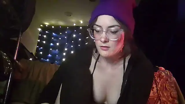 EyaDivine1 online show from 2, 12, 2025