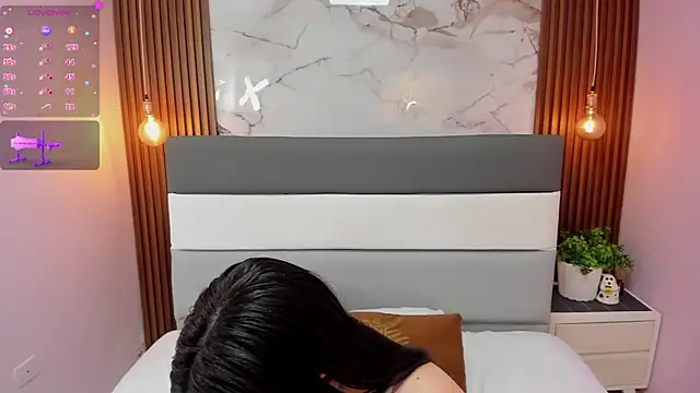 ETHANLOVE1 online show from 5, 11, 2025