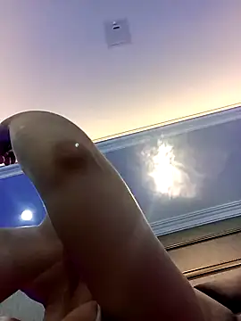 ThaniaJones online show from 13, 1, 2026