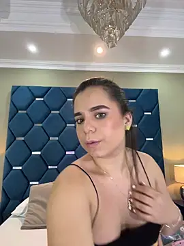 Snapshot of ThaniaJones chatting on 15, 2, 2026 ThaniaJones online show from 15, 2, 2026