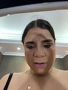 Snapshot of ThaniaJones chatting on 8, 4, 2026 ThaniaJones online show from 8, 4, 2026