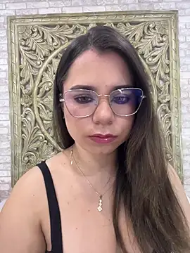 Snapshot of ThaniaJones chatting on 13, 3, 2026 ThaniaJones online show from 13, 3, 2026