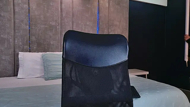 PaulinaDuarte online show from 6, 11, 2025