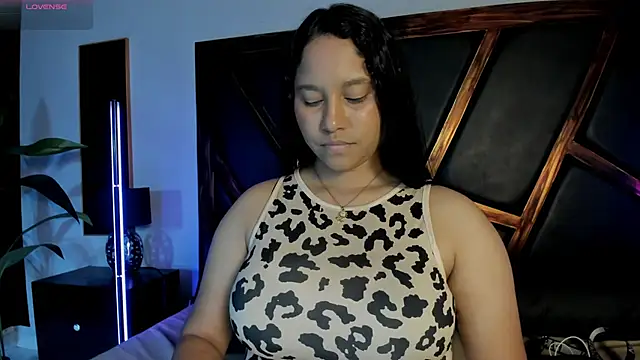 EmiliWilliams online show from 26, 6, 2026