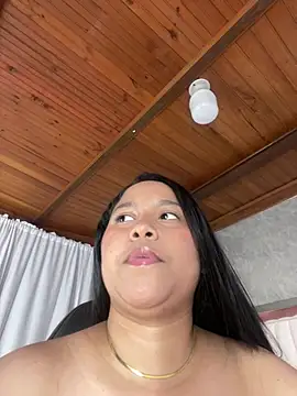 EmiliWilliams online show from 17, 7, 2026
